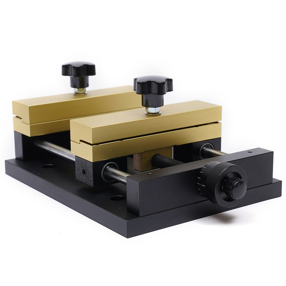 Industrial Laser Cutting - อุปกรณ์ยึดจับสำหรับเครื่องตัดเลเซอร์ แกะสลัก และมาร์กกิ้ง ทำจากอะลูมิเนียมอัลลอยด์ชุบอโนไดซ์ พร้อมตัวหนีบเลื่อนแบบยึดด้านเดียว มีรูยึดแบบ
